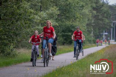 HulstFlier installateurs rond de opbrengst van Toer De Dellen 2024 af op 65000,00 euro voor de Wens Ambulance Gelderland. - © NWVFoto.nl