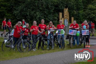 HulstFlier installateurs rond de opbrengst van Toer De Dellen 2024 af op 65000,00 euro voor de Wens Ambulance Gelderland. - © NWVFoto.nl