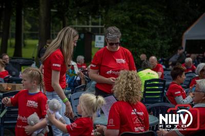 HulstFlier installateurs rond de opbrengst van Toer De Dellen 2024 af op 65000,00 euro voor de Wens Ambulance Gelderland. - © NWVFoto.nl