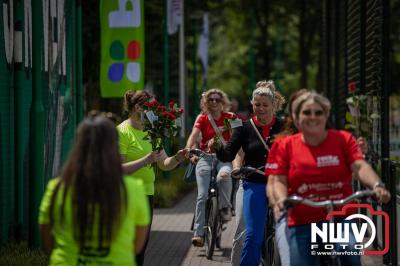 HulstFlier installateurs rond de opbrengst van Toer De Dellen 2024 af op 65000,00 euro voor de Wens Ambulance Gelderland. - © NWVFoto.nl