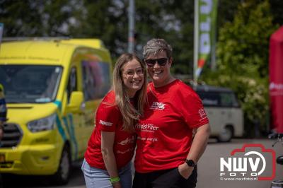 HulstFlier installateurs rond de opbrengst van Toer De Dellen 2024 af op 65000,00 euro voor de Wens Ambulance Gelderland. - © NWVFoto.nl