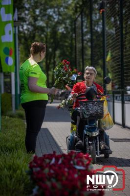 HulstFlier installateurs rond de opbrengst van Toer De Dellen 2024 af op 65000,00 euro voor de Wens Ambulance Gelderland. - © NWVFoto.nl