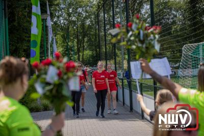 HulstFlier installateurs rond de opbrengst van Toer De Dellen 2024 af op 65000,00 euro voor de Wens Ambulance Gelderland. - © NWVFoto.nl