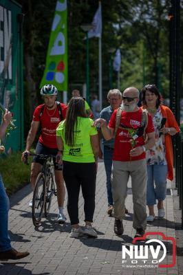 HulstFlier installateurs rond de opbrengst van Toer De Dellen 2024 af op 65000,00 euro voor de Wens Ambulance Gelderland. - © NWVFoto.nl