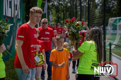 HulstFlier installateurs rond de opbrengst van Toer De Dellen 2024 af op 65000,00 euro voor de Wens Ambulance Gelderland. - © NWVFoto.nl