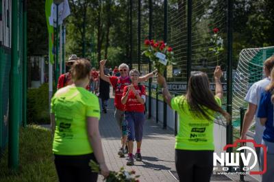 HulstFlier installateurs rond de opbrengst van Toer De Dellen 2024 af op 65000,00 euro voor de Wens Ambulance Gelderland. - © NWVFoto.nl