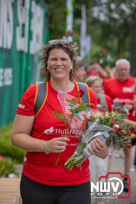 HulstFlier installateurs rond de opbrengst van Toer De Dellen 2024 af op 65000,00 euro voor de Wens Ambulance Gelderland. - © NWVFoto.nl