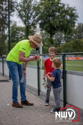 HulstFlier installateurs rond de opbrengst van Toer De Dellen 2024 af op 65000,00 euro voor de Wens Ambulance Gelderland. - © NWVFoto.nl