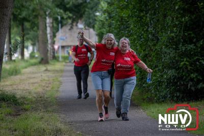 HulstFlier installateurs rond de opbrengst van Toer De Dellen 2024 af op 65000,00 euro voor de Wens Ambulance Gelderland. - © NWVFoto.nl