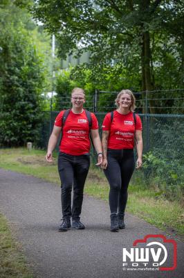 HulstFlier installateurs rond de opbrengst van Toer De Dellen 2024 af op 65000,00 euro voor de Wens Ambulance Gelderland. - © NWVFoto.nl