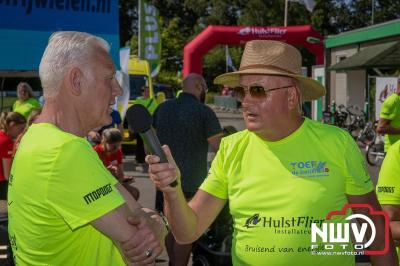 HulstFlier installateurs rond de opbrengst van Toer De Dellen 2024 af op 65000,00 euro voor de Wens Ambulance Gelderland. - © NWVFoto.nl