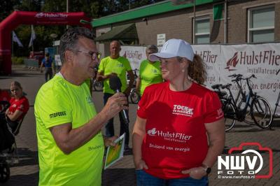 HulstFlier installateurs rond de opbrengst van Toer De Dellen 2024 af op 65000,00 euro voor de Wens Ambulance Gelderland. - © NWVFoto.nl