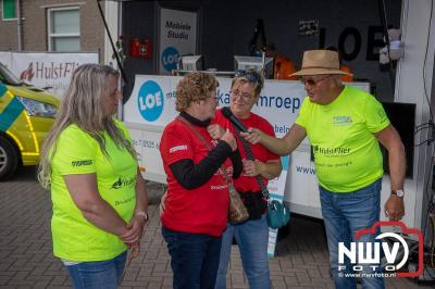 HulstFlier installateurs rond de opbrengst van Toer De Dellen 2024 af op 65000,00 euro voor de Wens Ambulance Gelderland. - © NWVFoto.nl