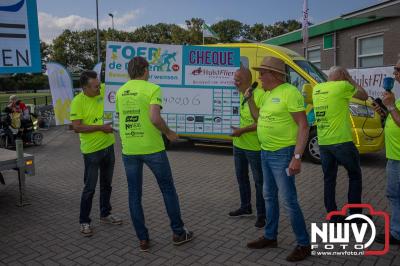 HulstFlier installateurs rond de opbrengst van Toer De Dellen 2024 af op 65000,00 euro voor de Wens Ambulance Gelderland. - © NWVFoto.nl