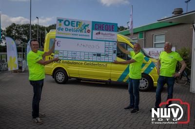 HulstFlier installateurs rond de opbrengst van Toer De Dellen 2024 af op 65000,00 euro voor de Wens Ambulance Gelderland. - © NWVFoto.nl