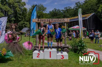 De eerste A. Vogelloop vond plaats onder prachtige weersomstandigheden, waarbij de deelnemers door de Vogeltuin en over het landgoed Zwaluwenburg in 't Harde liepen. - © NWVFoto.nl