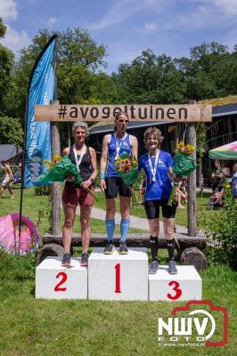 De eerste A. Vogelloop vond plaats onder prachtige weersomstandigheden, waarbij de deelnemers door de Vogeltuin en over het landgoed Zwaluwenburg in 't Harde liepen. - © NWVFoto.nl