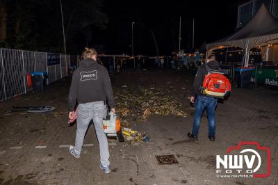 Vrijdagavond vierde Wimmie Bouma in het bij zijn van zijn fans zijn twintig jarig jubileum als zanger op 't Harde. - © NWVFoto.nl