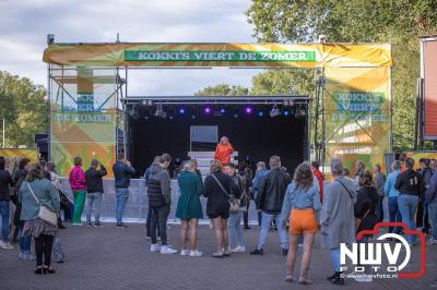 Thomas Berge kon de sfeer er wel in krijgen bij Kokki's Viert de Zomer, nadat Nederland door was naar de halve finale EK voetbal. - © NWVFoto.nl