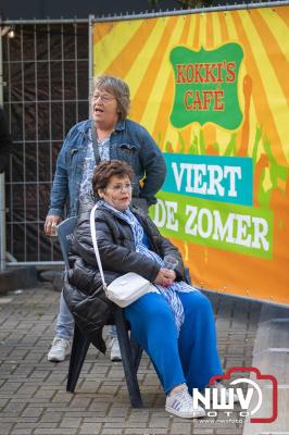 Thomas Berge kon de sfeer er wel in krijgen bij Kokki's Viert de Zomer, nadat Nederland door was naar de halve finale EK voetbal. - © NWVFoto.nl