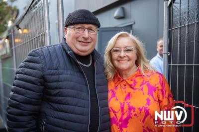 Thomas Berge kon de sfeer er wel in krijgen bij Kokki's Viert de Zomer, nadat Nederland door was naar de halve finale EK voetbal. - © NWVFoto.nl