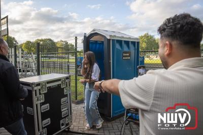 Thomas Berge kon de sfeer er wel in krijgen bij Kokki's Viert de Zomer, nadat Nederland door was naar de halve finale EK voetbal. - © NWVFoto.nl