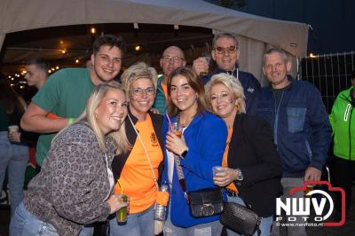 Thomas Berge kon de sfeer er wel in krijgen bij Kokki's Viert de Zomer, nadat Nederland door was naar de halve finale EK voetbal. - © NWVFoto.nl