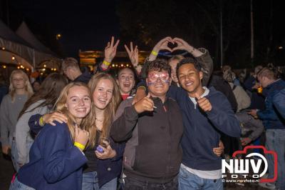 Thomas Berge kon de sfeer er wel in krijgen bij Kokki's Viert de Zomer, nadat Nederland door was naar de halve finale EK voetbal. - © NWVFoto.nl