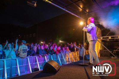 Thomas Berge kon de sfeer er wel in krijgen bij Kokki's Viert de Zomer, nadat Nederland door was naar de halve finale EK voetbal. - © NWVFoto.nl