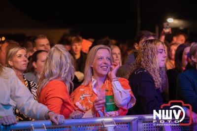 Thomas Berge kon de sfeer er wel in krijgen bij Kokki's Viert de Zomer, nadat Nederland door was naar de halve finale EK voetbal. - © NWVFoto.nl