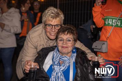 Thomas Berge kon de sfeer er wel in krijgen bij Kokki's Viert de Zomer, nadat Nederland door was naar de halve finale EK voetbal. - © NWVFoto.nl