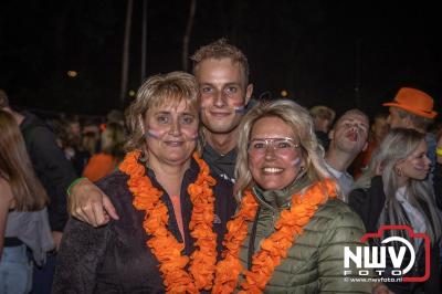 Thomas Berge kon de sfeer er wel in krijgen bij Kokki's Viert de Zomer, nadat Nederland door was naar de halve finale EK voetbal. - © NWVFoto.nl