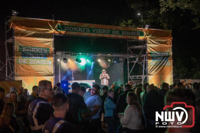 Thomas Berge kon de sfeer er wel in krijgen bij Kokki's Viert de Zomer, nadat Nederland door was naar de halve finale EK voetbal. - © NWVFoto.nl