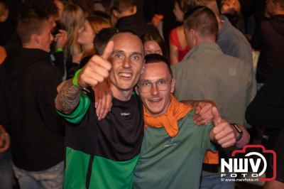 Thomas Berge kon de sfeer er wel in krijgen bij Kokki's Viert de Zomer, nadat Nederland door was naar de halve finale EK voetbal. - © NWVFoto.nl