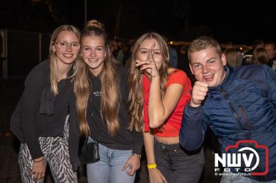 Thomas Berge kon de sfeer er wel in krijgen bij Kokki's Viert de Zomer, nadat Nederland door was naar de halve finale EK voetbal. - © NWVFoto.nl