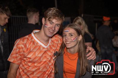 Thomas Berge kon de sfeer er wel in krijgen bij Kokki's Viert de Zomer, nadat Nederland door was naar de halve finale EK voetbal. - © NWVFoto.nl