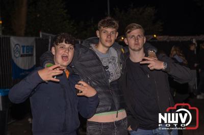 Thomas Berge kon de sfeer er wel in krijgen bij Kokki's Viert de Zomer, nadat Nederland door was naar de halve finale EK voetbal. - © NWVFoto.nl