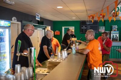 Regio loopt uit om Ajax te zien spelen tegen Stvv op Sportpark Bovenmolen in Oldebroek. - © NWVFoto.nl