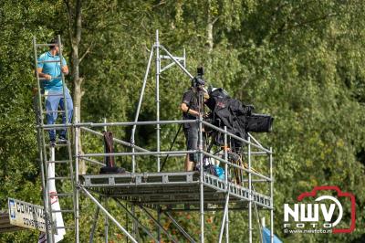 Regio loopt uit om Ajax te zien spelen tegen Stvv op Sportpark Bovenmolen in Oldebroek. - © NWVFoto.nl