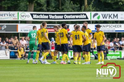 Regio loopt uit om Ajax te zien spelen tegen Stvv op Sportpark Bovenmolen in Oldebroek. - © NWVFoto.nl