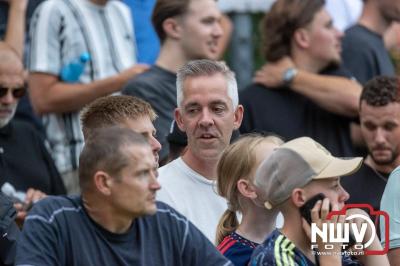 Regio loopt uit om Ajax te zien spelen tegen Stvv op Sportpark Bovenmolen in Oldebroek. - © NWVFoto.nl