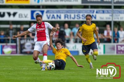 Regio loopt uit om Ajax te zien spelen tegen Stvv op Sportpark Bovenmolen in Oldebroek. - © NWVFoto.nl