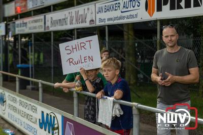 Regio loopt uit om Ajax te zien spelen tegen Stvv op Sportpark Bovenmolen in Oldebroek. - © NWVFoto.nl