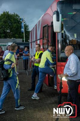 Regio loopt uit om Ajax te zien spelen tegen Stvv op Sportpark Bovenmolen in Oldebroek. - © NWVFoto.nl