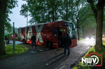 Regio loopt uit om Ajax te zien spelen tegen Stvv op Sportpark Bovenmolen in Oldebroek. - © NWVFoto.nl