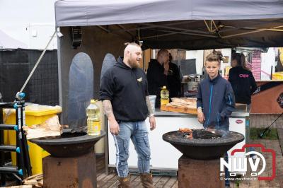 Tent was weer afgeladen op de eerste avond van het BigPop Festival met Zeroos Heroes, Piraten Power Hour en Outsiders.  - © NWVFoto.nl