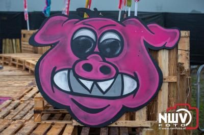 Tent was weer afgeladen op de eerste avond van het BigPop Festival met Zeroos Heroes, Piraten Power Hour en Outsiders.  - © NWVFoto.nl