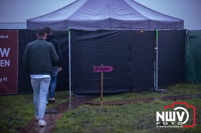 Tent was weer afgeladen op de eerste avond van het BigPop Festival met Zeroos Heroes, Piraten Power Hour en Outsiders.  - © NWVFoto.nl