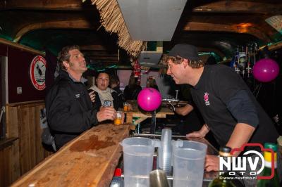 Tent was weer afgeladen op de eerste avond van het BigPop Festival met Zeroos Heroes, Piraten Power Hour en Outsiders.  - © NWVFoto.nl