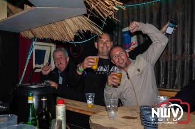 Tent was weer afgeladen op de eerste avond van het BigPop Festival met Zeroos Heroes, Piraten Power Hour en Outsiders.  - © NWVFoto.nl